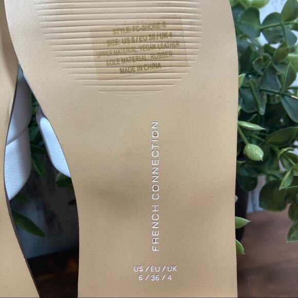 French Connection Women's Shore Flat Slip-on Criss Cross Sandals Size 6 - Picture 7 of 7